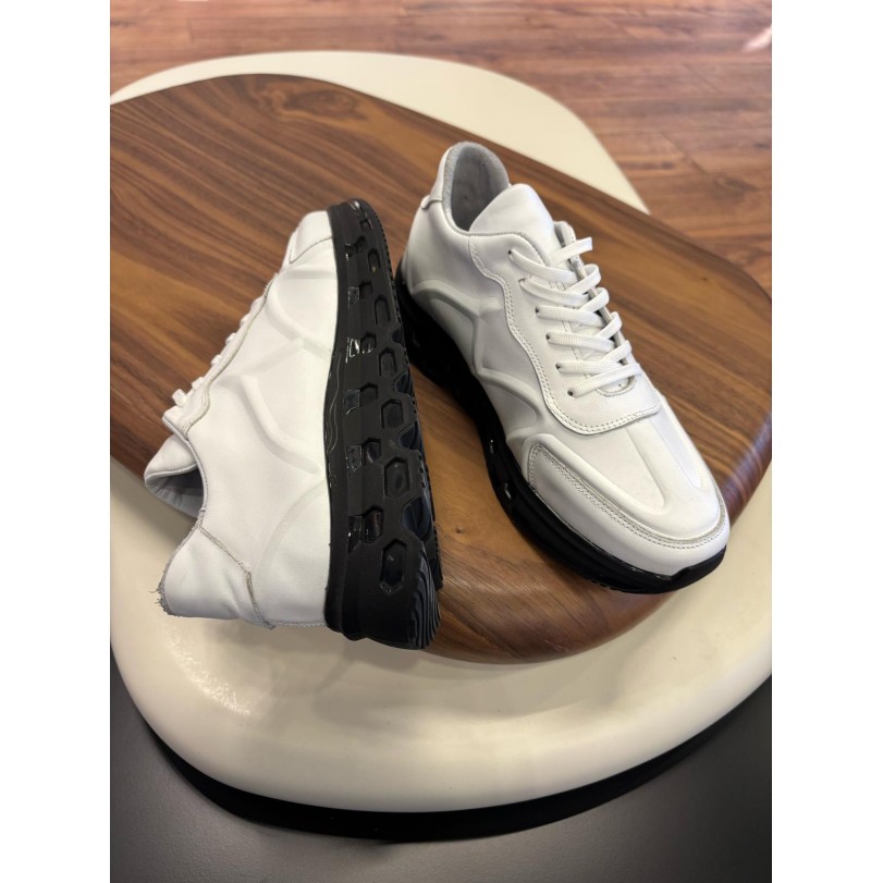 1075 Beyaz Siyah Tabanlı Hakiki Deri Erkek Sneakers