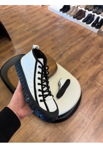 5620 Beyaz Hakiki Deri Bot